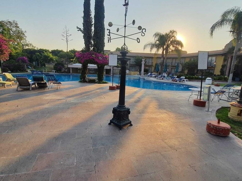 Gran Hotel Hacienda De La Noria Aguascalientes Exterior photo The pool at the hotel
